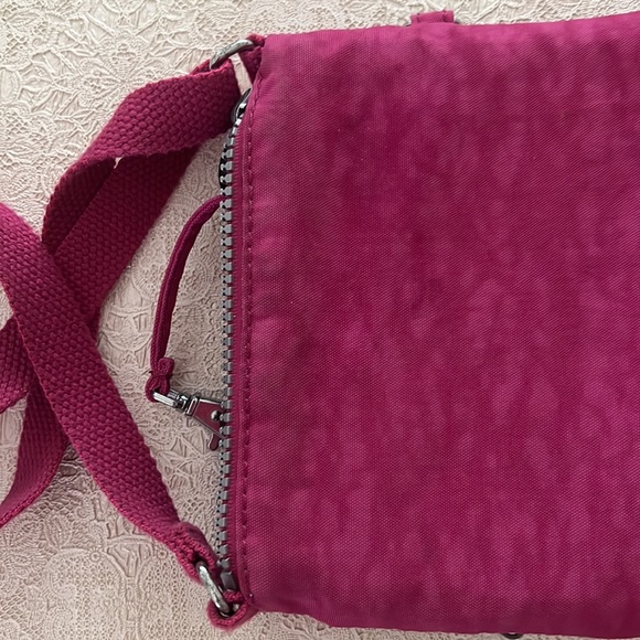 Kipling Crossbody purse. Pink/Fuchsia color. - Picture 16 of 16